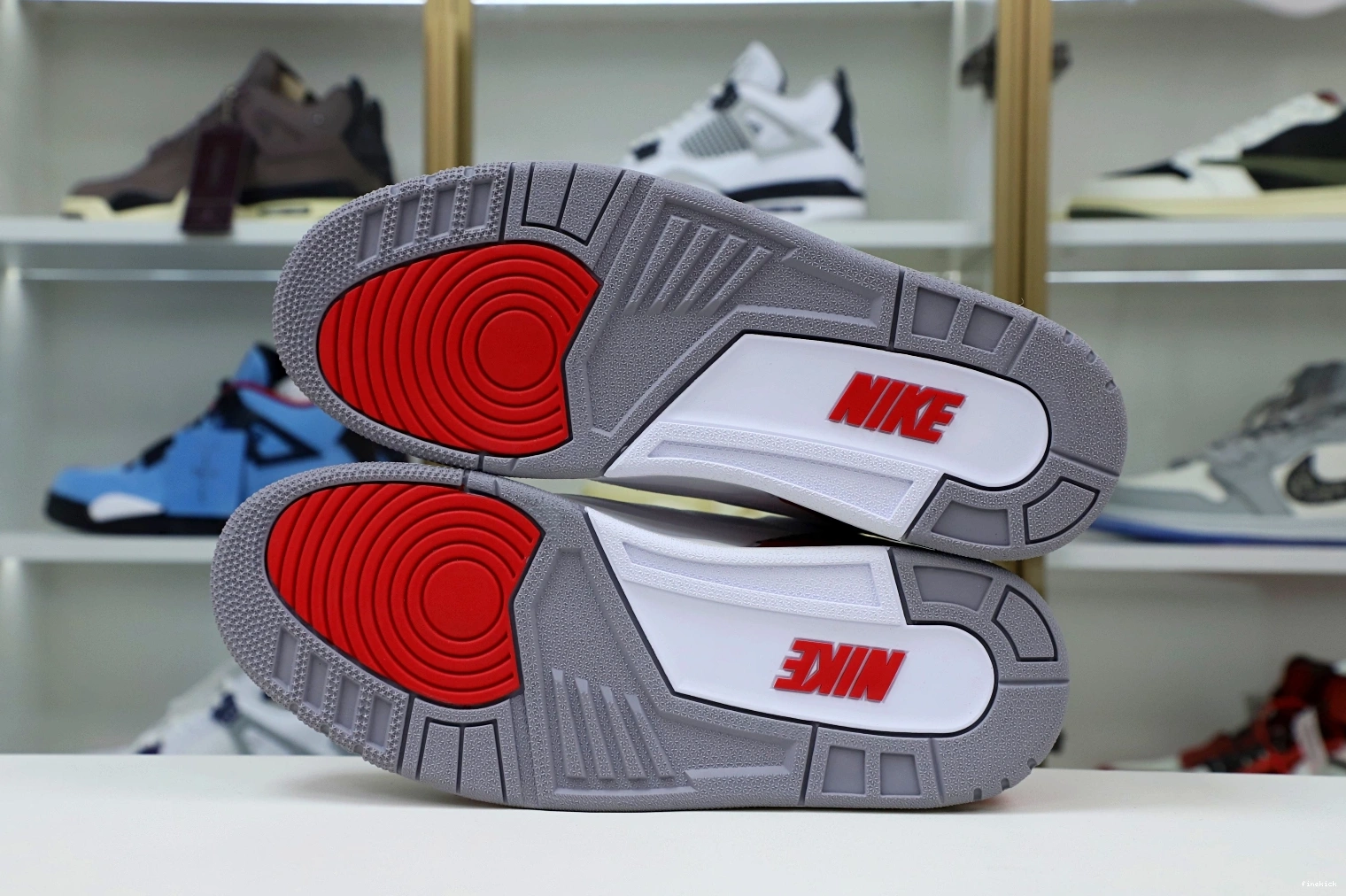 AIR 3RETRO